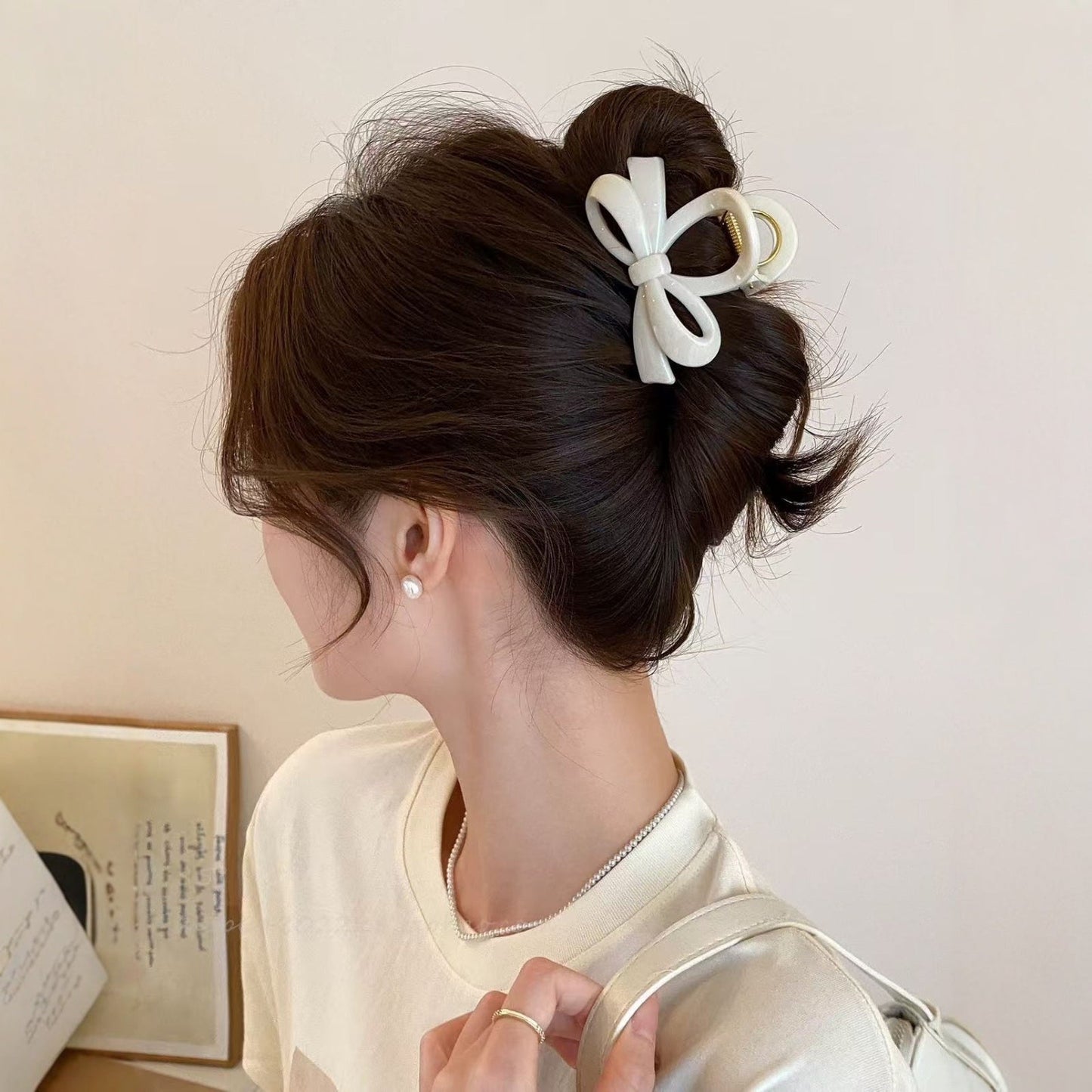 Blushing in Bows Claw Clip