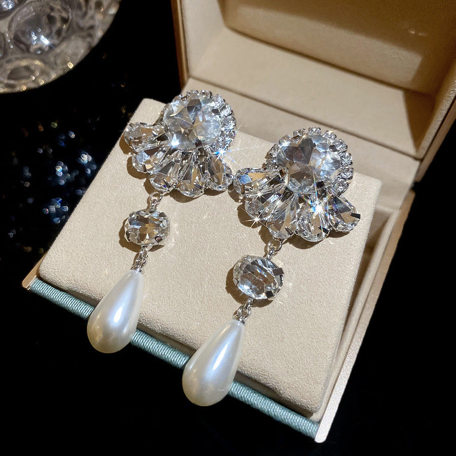 Hollywood Sparkle Earrings