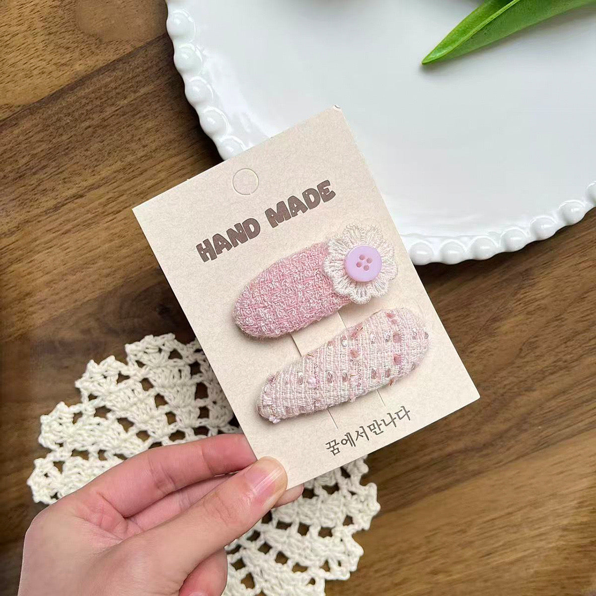 Blushing Daisy Hair Clips