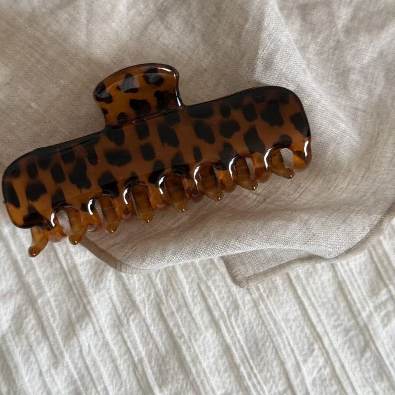 Y2k spotted Claw Clip