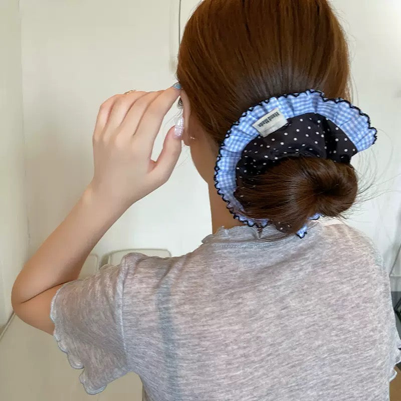 Snuggle-Bug Ghingham Scrunchie