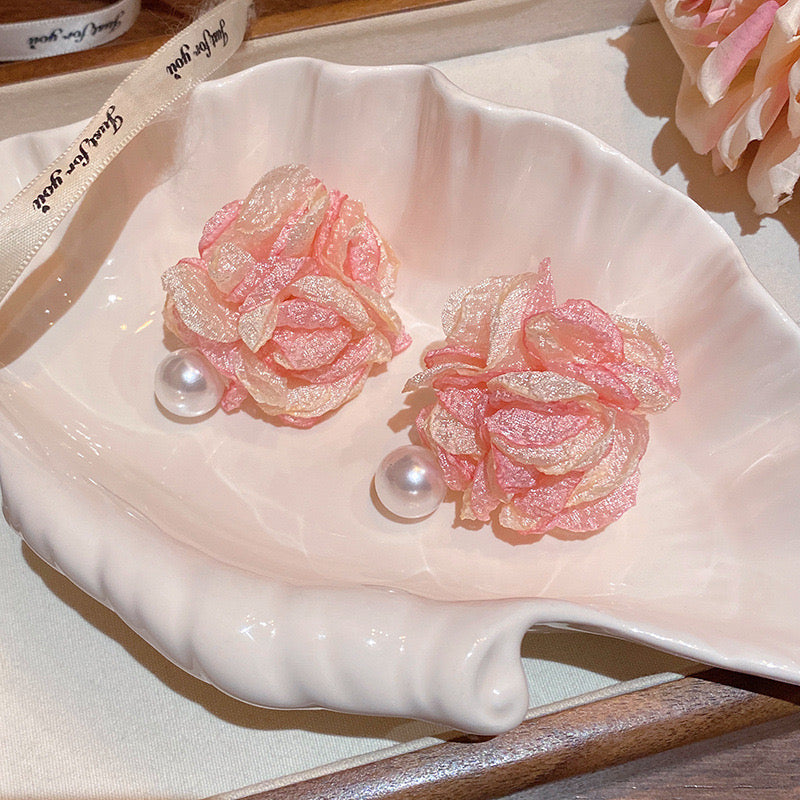 Rosalina Pearly Earrings