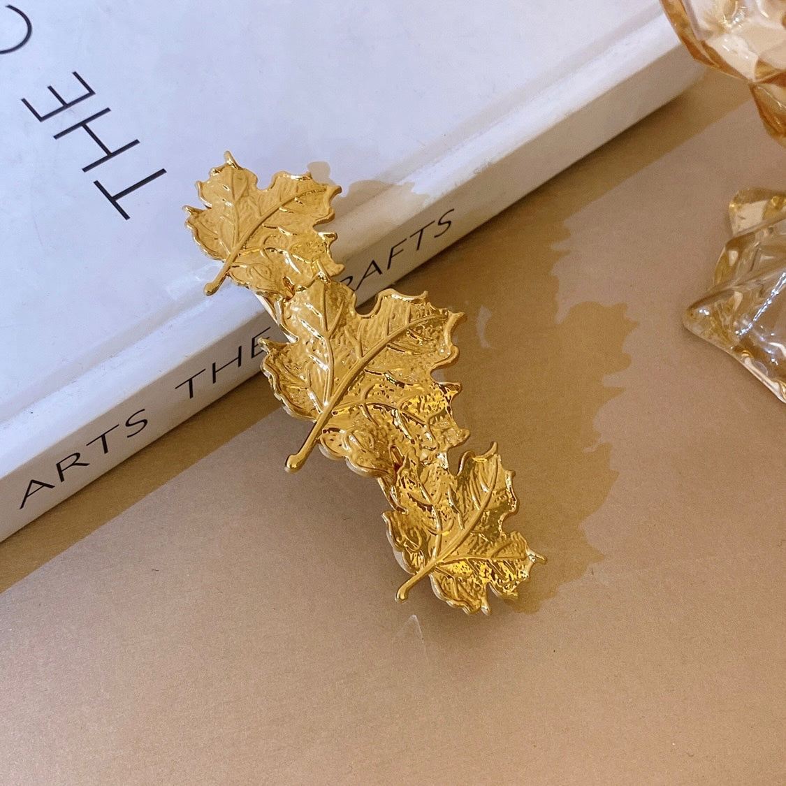 Luxe Textured Foliage Hair Clip