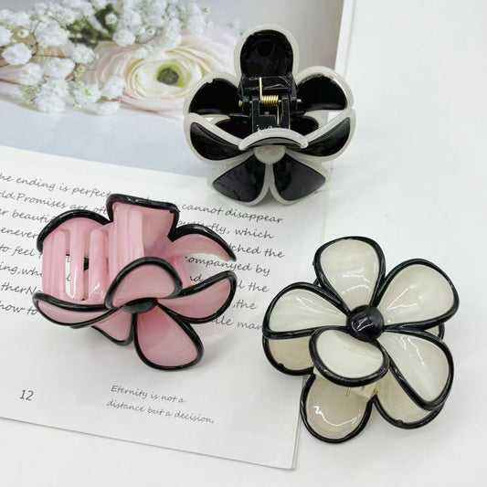 Mayfair Contrasting Flower Claw Clip