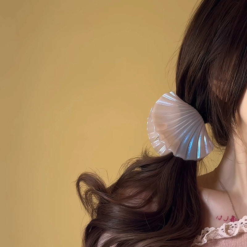 Shell Serenity Hair Clip