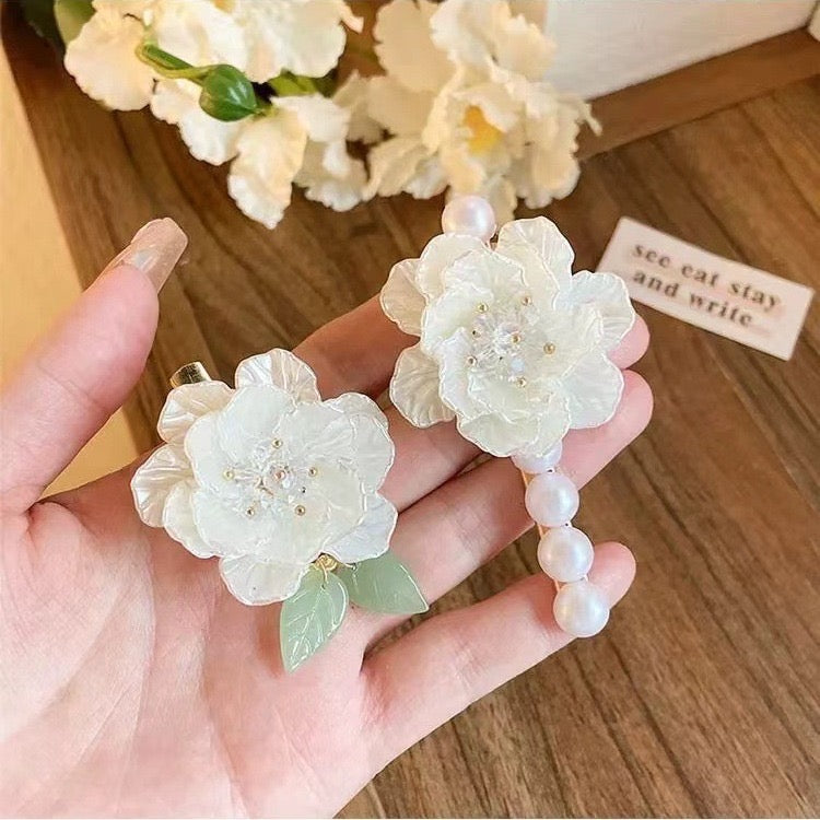 Soft-sparkle Flower Hair Clip(⁠Pack to 2) [handmade]