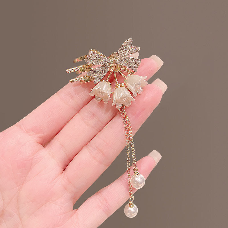 Dancing Tulips Pearl Hair Clip