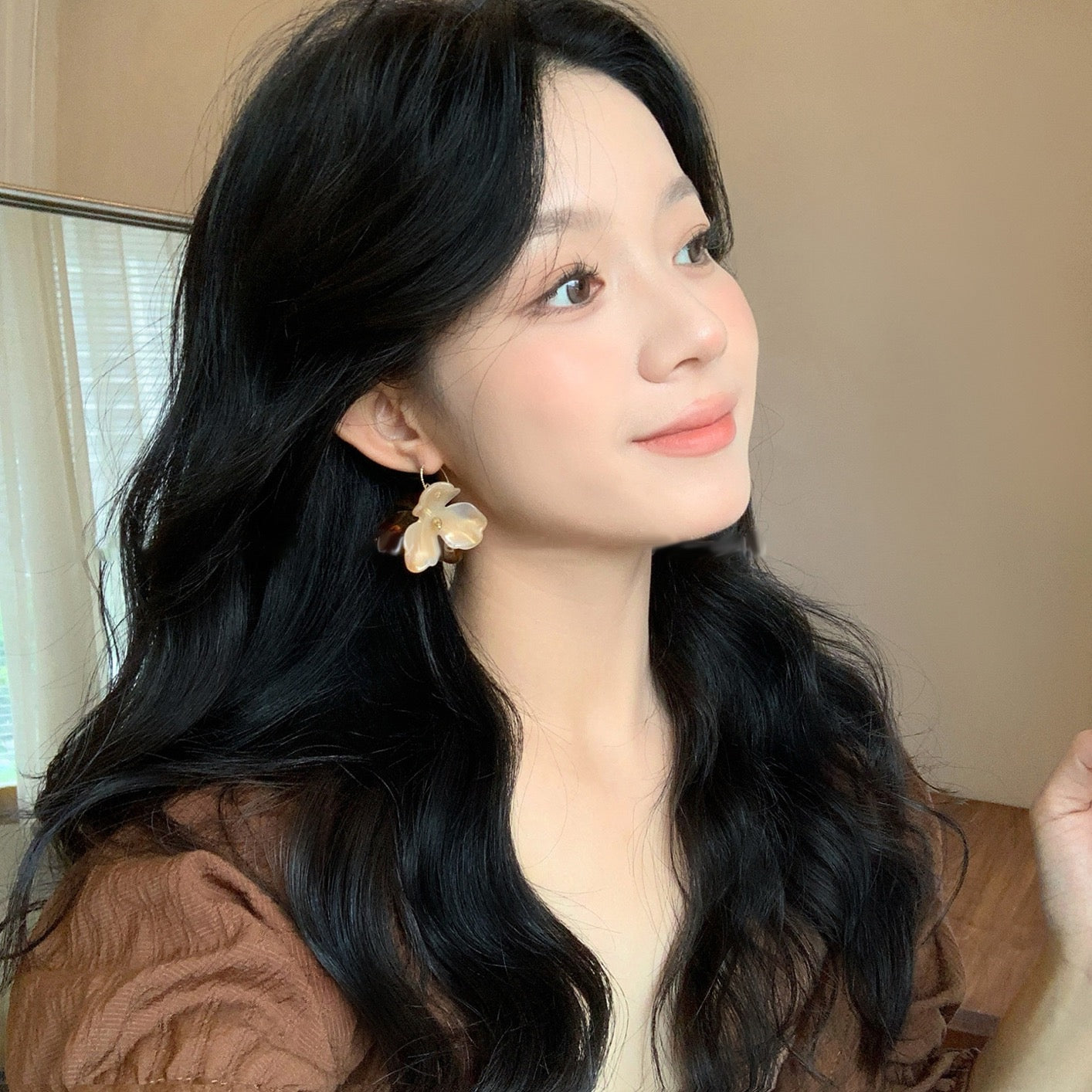 Amber n Ivory Flower Earrings