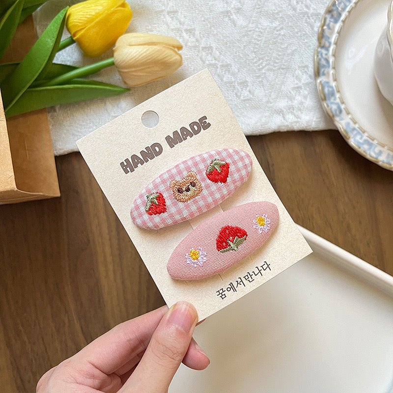 Bear-kisses Pink Hair Clips