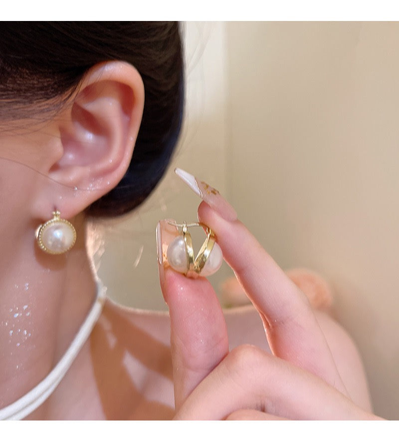 Pearly Euphoria Earrings