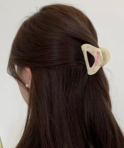 Pinky-Petals Bow Claw Clip