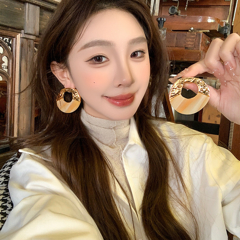 Lustrous Luxe Hammered Earrings